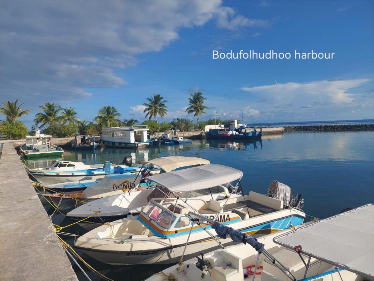 Surfretreat Hotel Bodufolhudhoo Buitenkant foto
