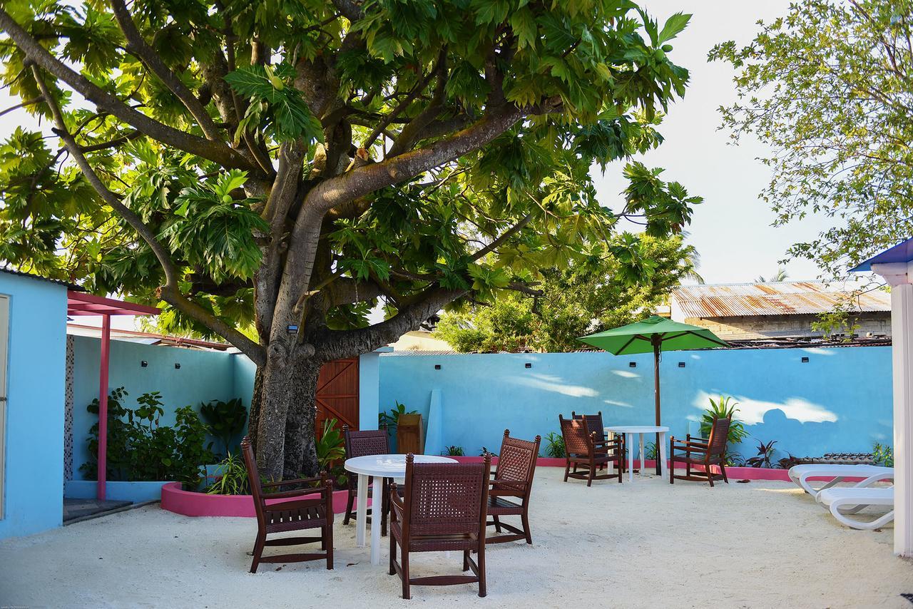 Surfretreat Hotel Bodufolhudhoo Buitenkant foto