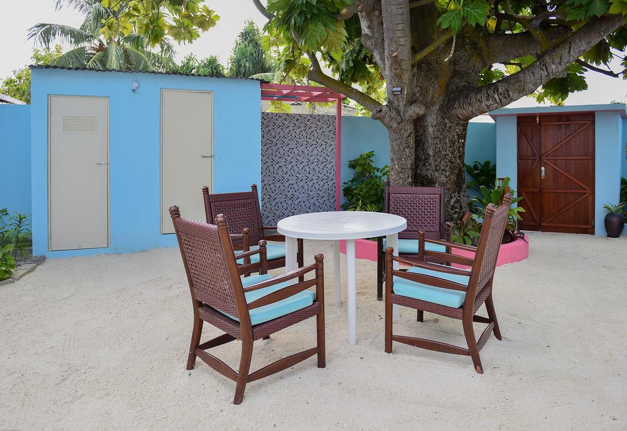 Surfretreat Hotel Bodufolhudhoo Buitenkant foto
