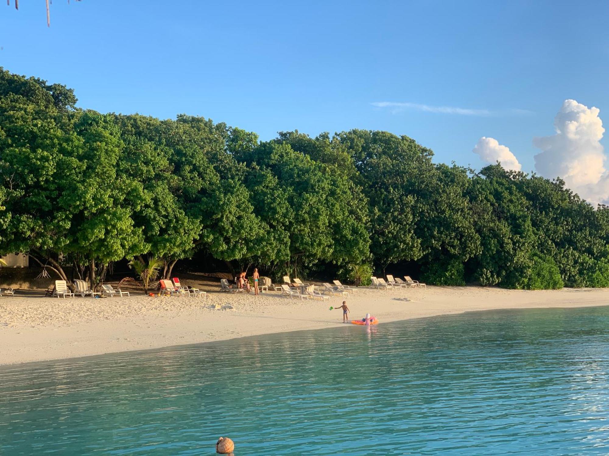Surfretreat Hotel Bodufolhudhoo Buitenkant foto